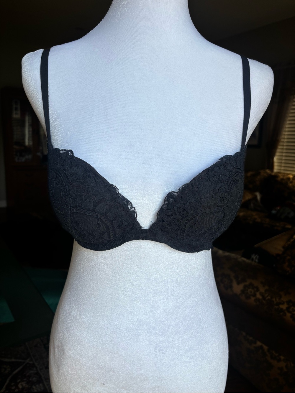La SENZA Black Lace Plunge Push-Up Bra